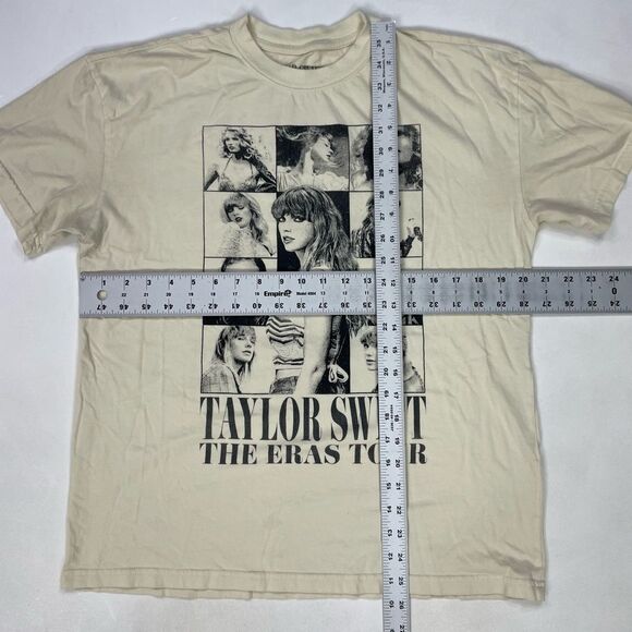 Taylor Swift The Eras Tour Graphic T-shirt Women Small Cream Short Sleeve - Picture 5 of 5